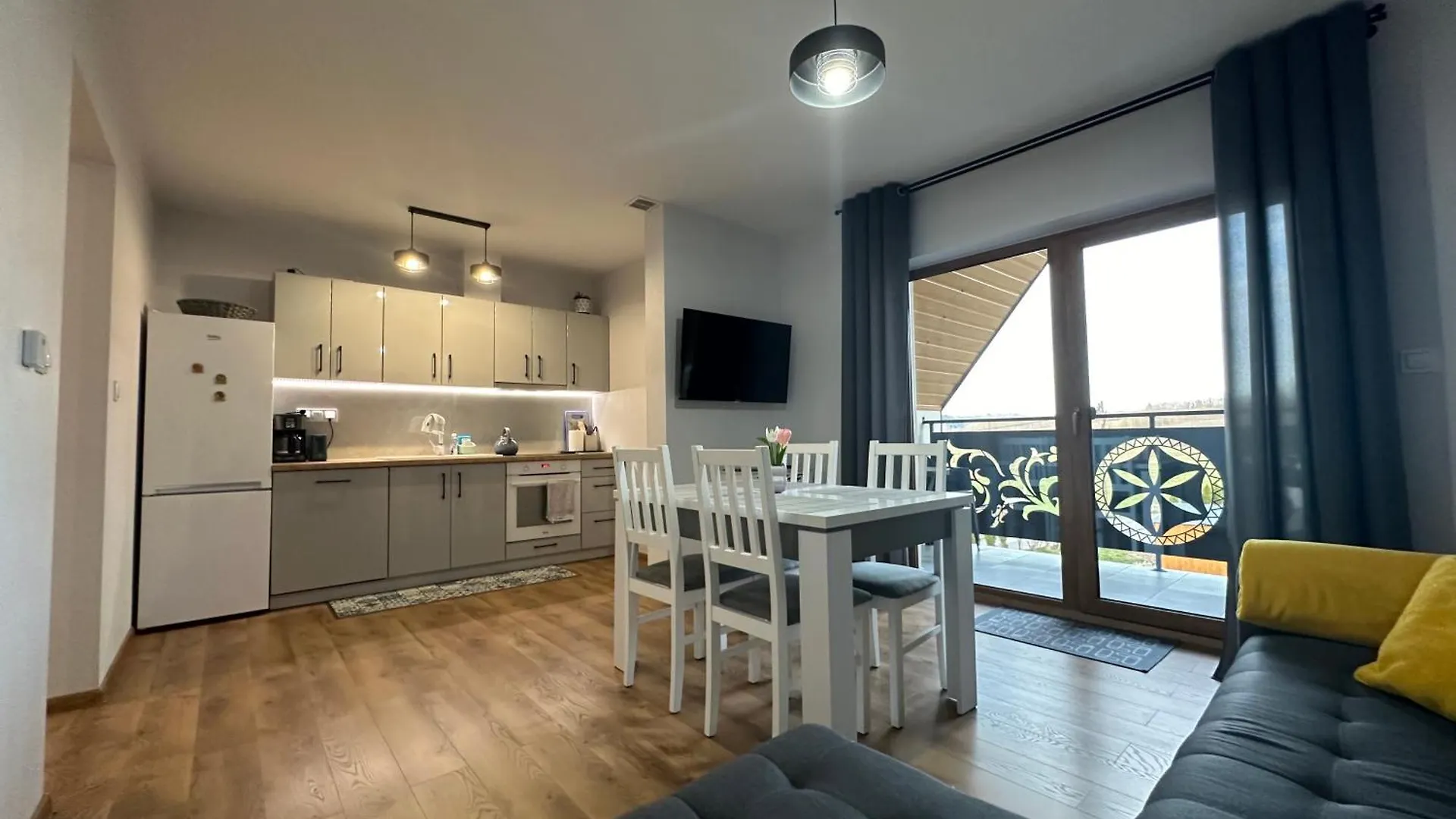 זקופאנה Apartamenty U Moni